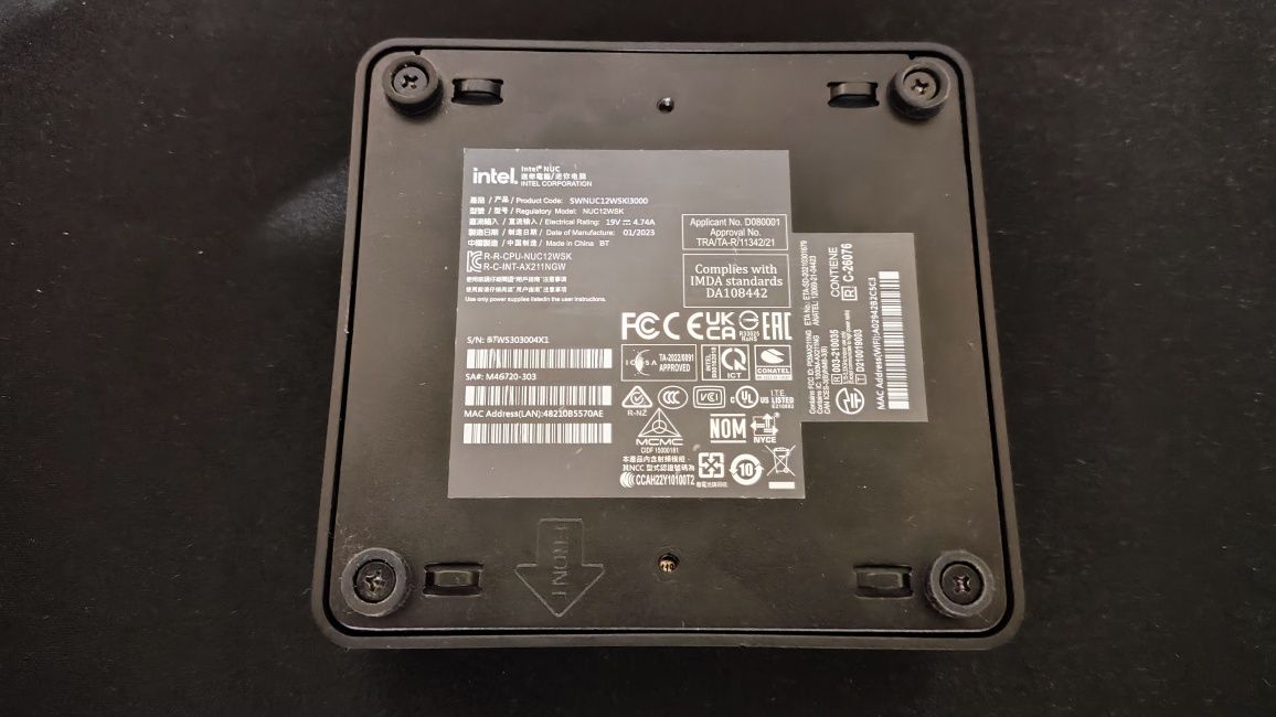 Мини ПК Intel nuc i3-1220p/16gb/256gb ssd