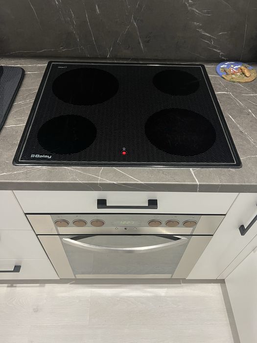 Plita electrica cu cuptor