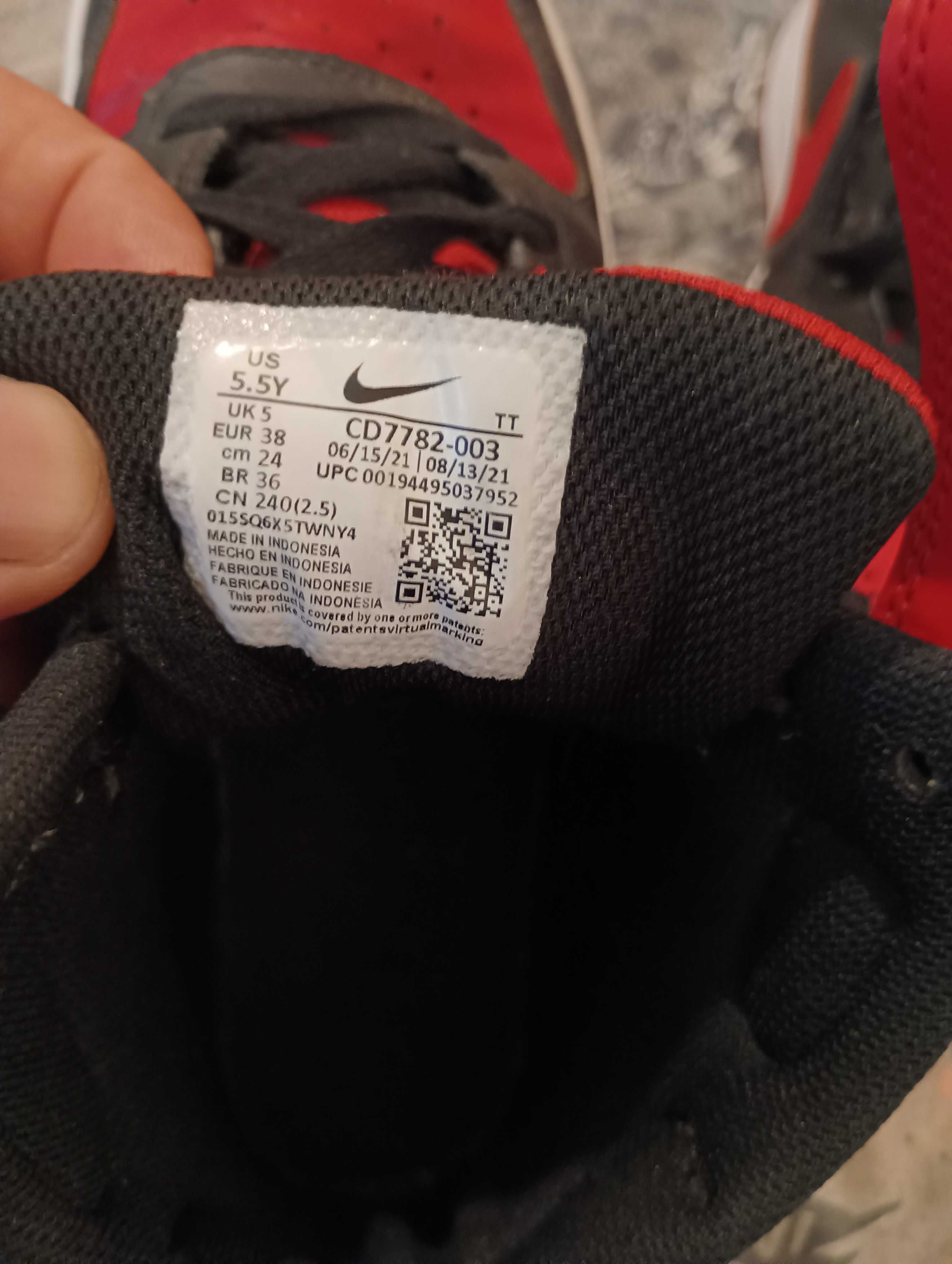 маратонки ,Nike 38, и40 номер