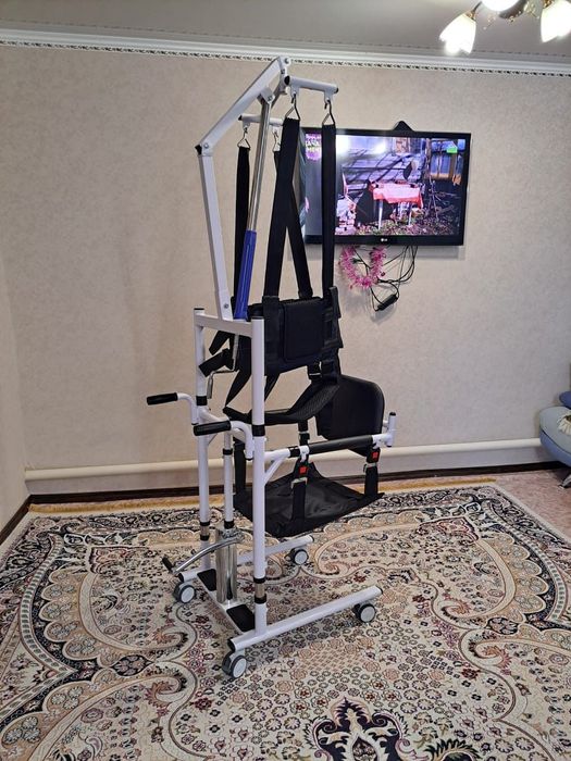 Продам.Много функциянальный коляска