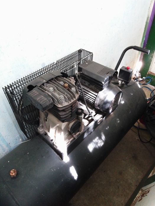 Compresor cu butelie 150L