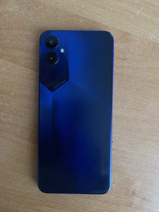 Обменяю Tecno pova 4