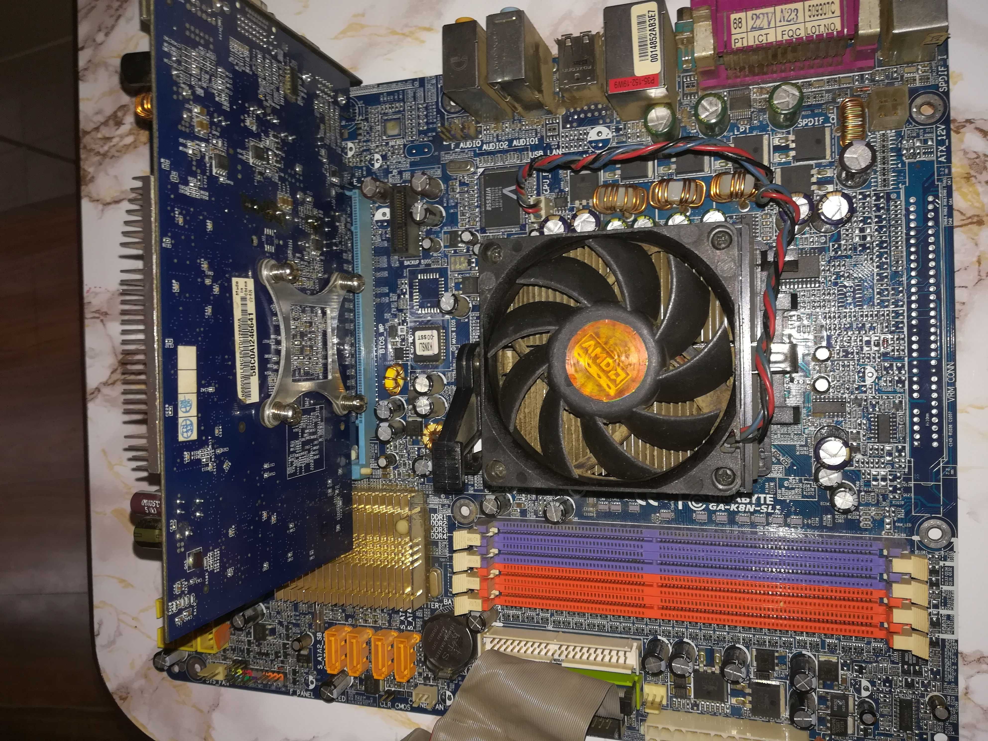 Placa baza pc. Gigabyte GA-K8N-SLI procesor AMD