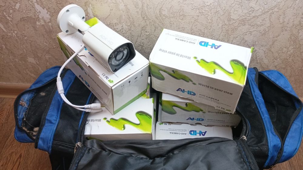 Продам 10 камер с монитором
