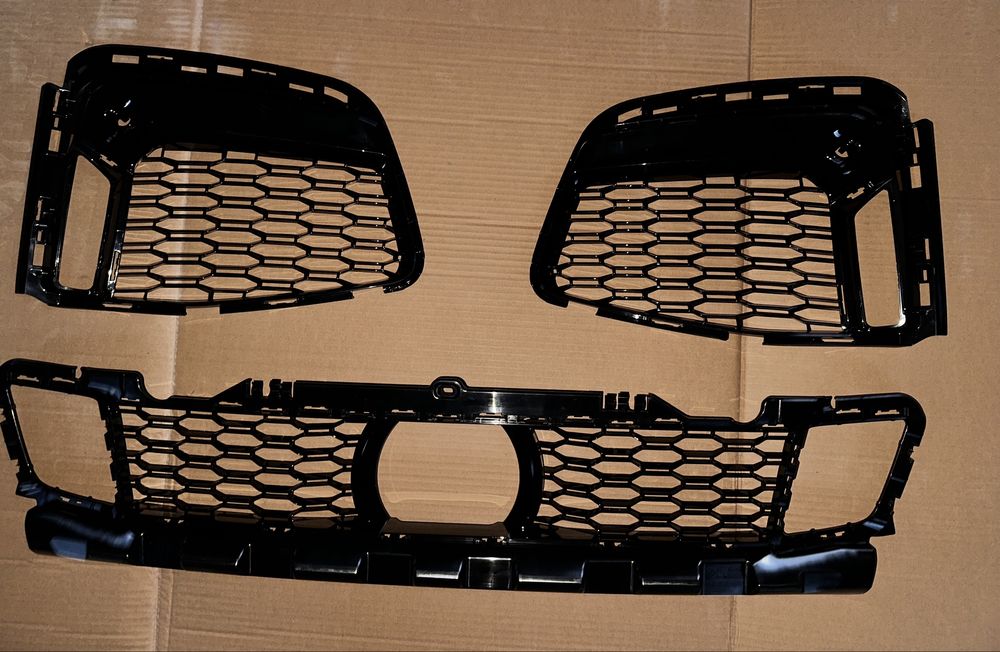 Grile GRILA  bara BMW seria 7 facelift G11 G12 LCI
