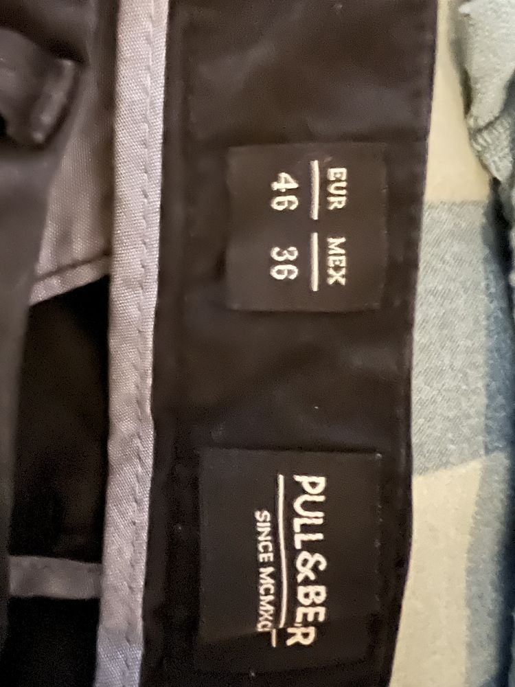 Pantaloni pull and bear