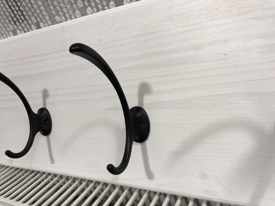 Cuier haine cu polita