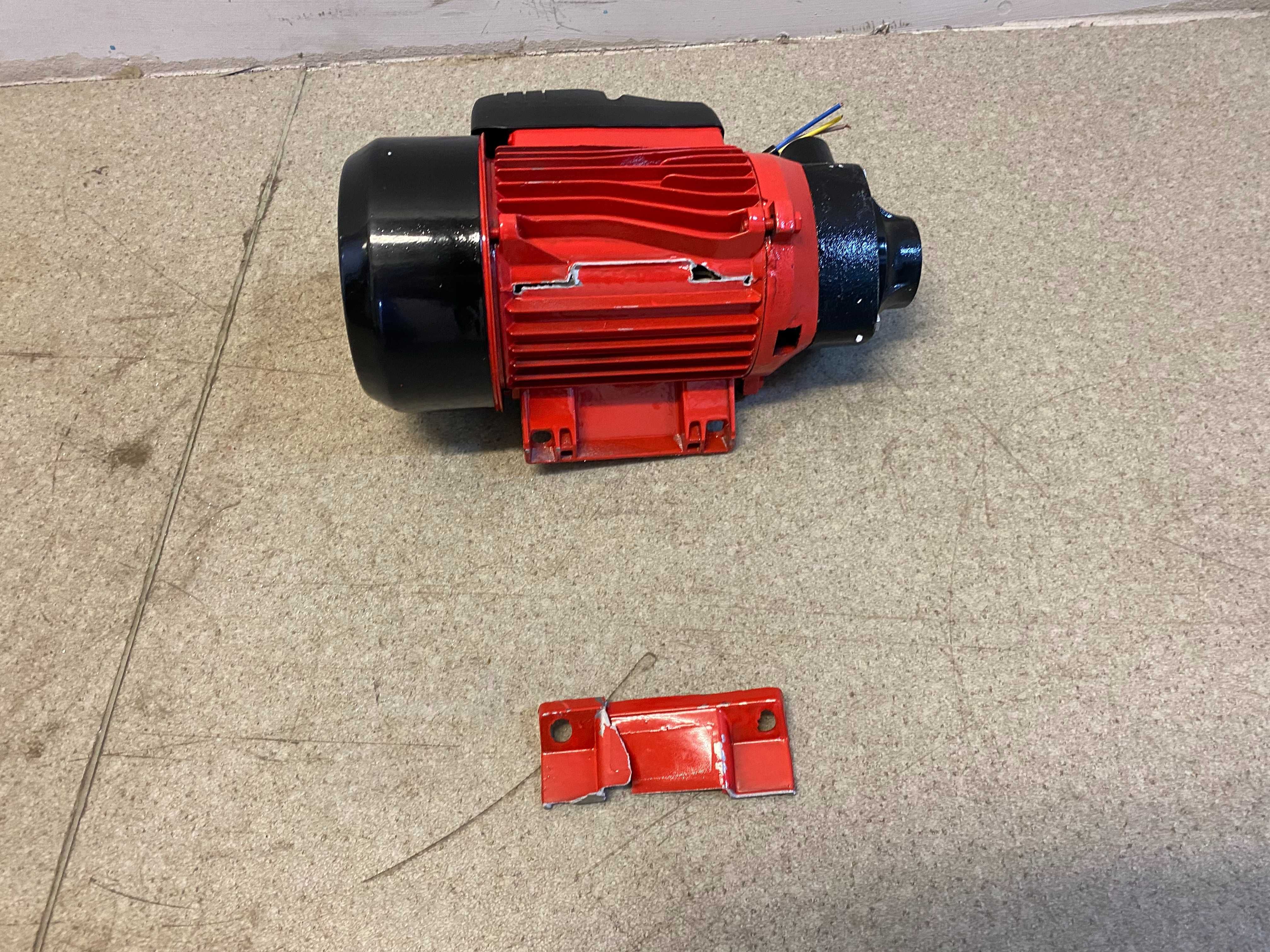 070115	Помпа водна 500W 1" max 40L/min RD-WP60