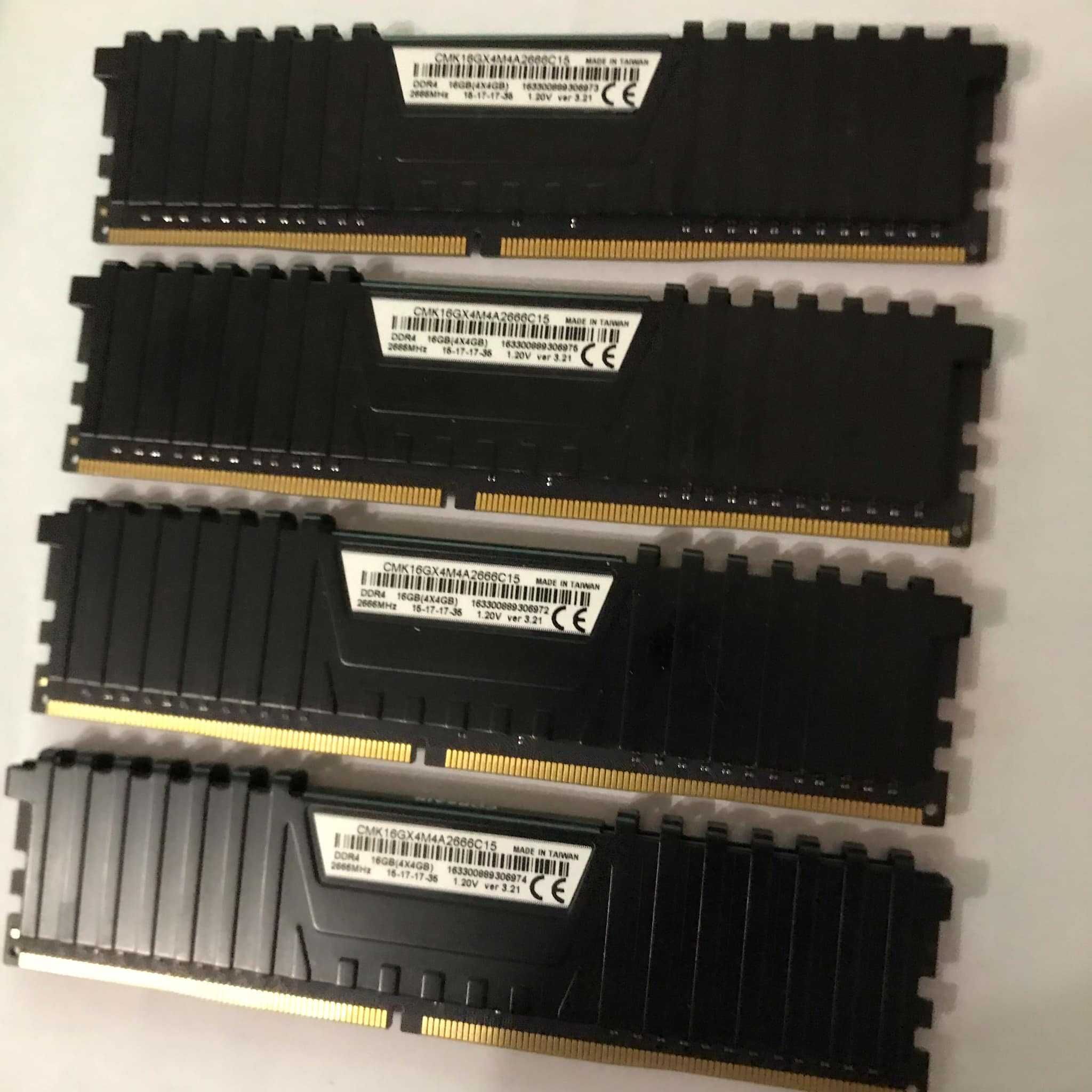 Рам памет Corsair Vengeance DDR4 16gb 2666mhz