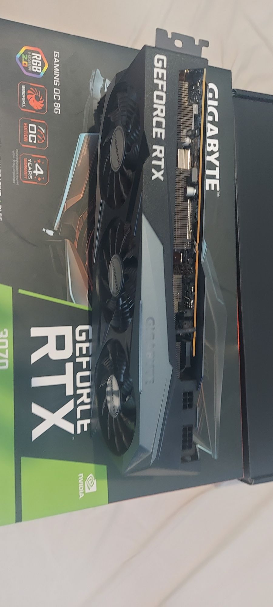 Продавам видео карта GEFORCE RTX 3070 GIGABYTE.