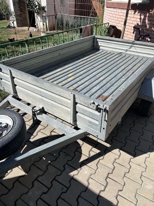 Легковой прицеп
