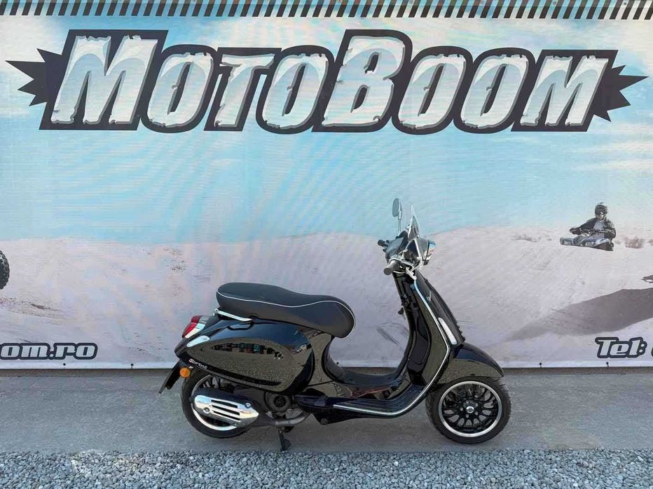 Scuter Vespa Sprint 50 Second 2023