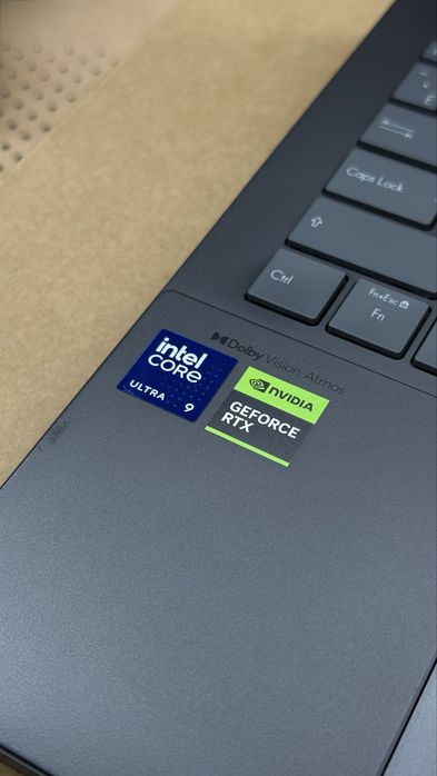 Asus vivobok pro 15 oled inter ultita 9