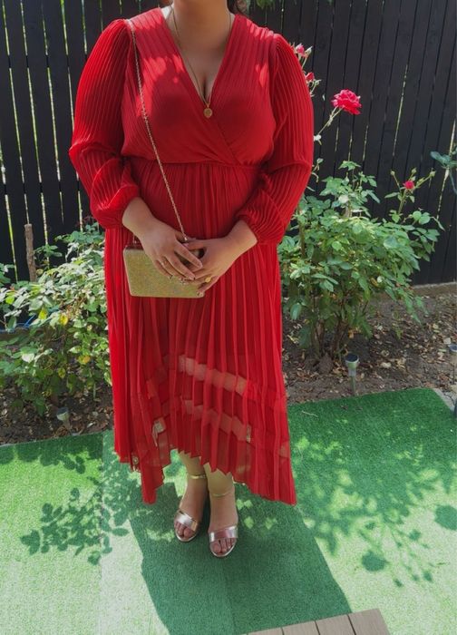 Vand rochie marima xxl