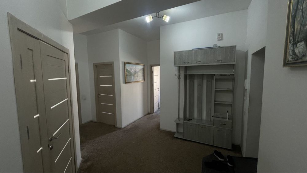 Срочно продается квартира локомотив 3/9/9(97м2)