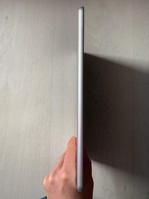 iPad 6 wi-fi 32 gb, работещ перфектно, без iCloud