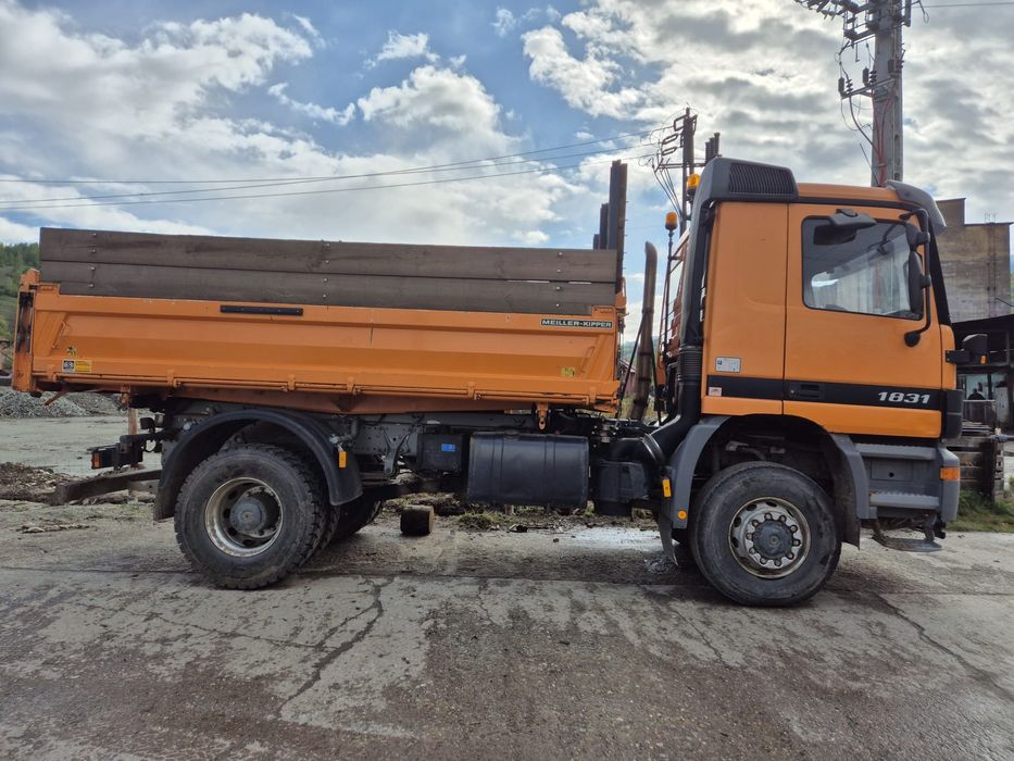 MERCEDES Basculabila