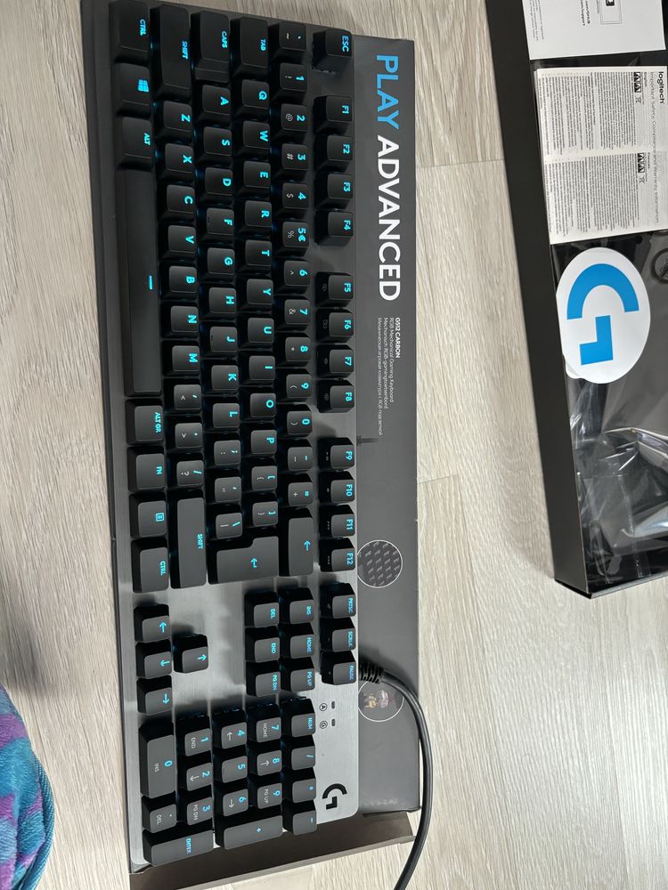 Tastatura mecanica ganing RGB Logitech G512 carbon