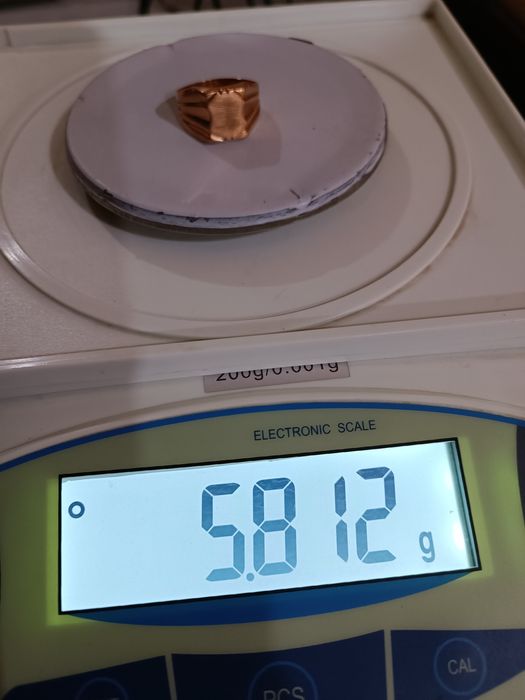 Перстень золотой