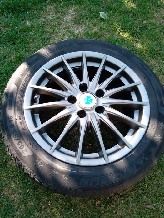 Vând jante originale Alfa Romeo
