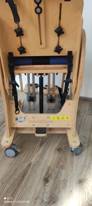Терапевтичен стол и вертикализатор за деца с увреждания ДАЛМАТИНЕЦ
