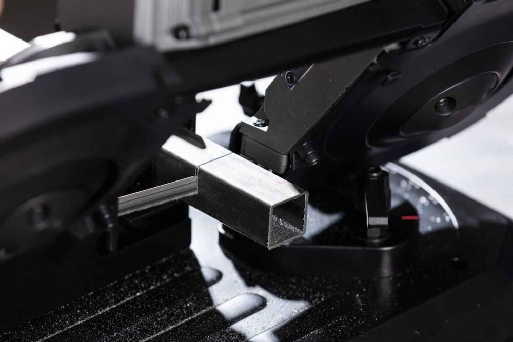 Лентоотрезна машина за метал / Лентова ножовка Scheppach MBS1200xt