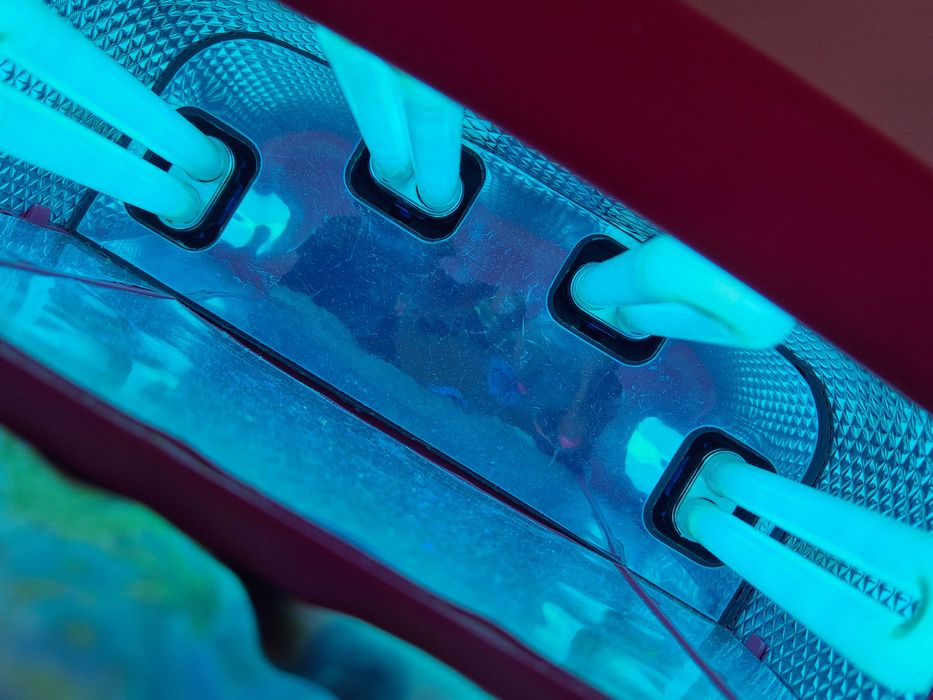 Lampa UV roz cu neon