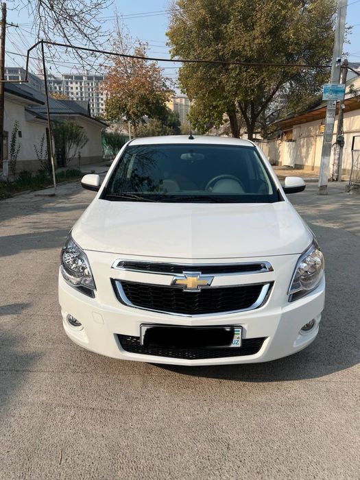 Автомобиль Chevrolet Cobalt