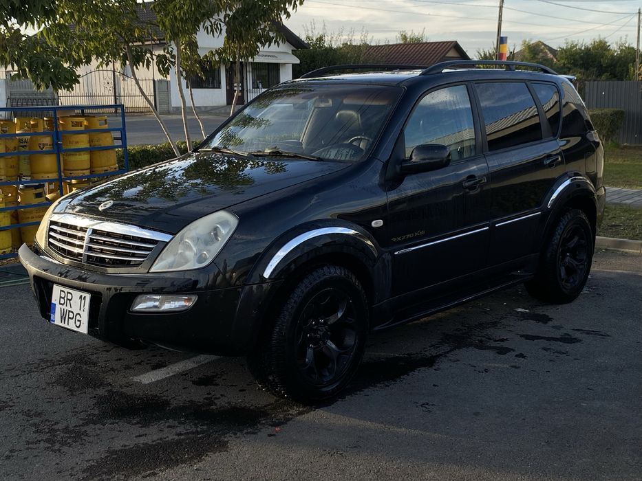 Vand rexton 2.7 diesel automata fiscal proprietar de 10 ani