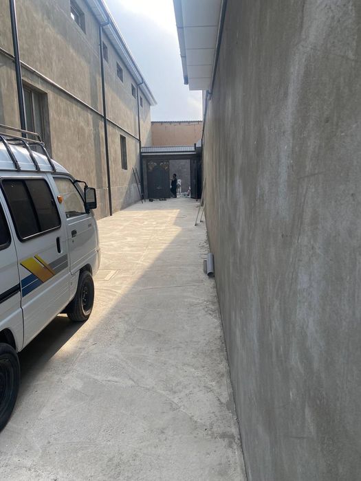 Срочно участка сотилади 1.4 сотих назарбек мевазор махаллада