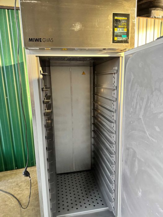 Dospitor automat cu functie de racire  MIWE GVAS 2022