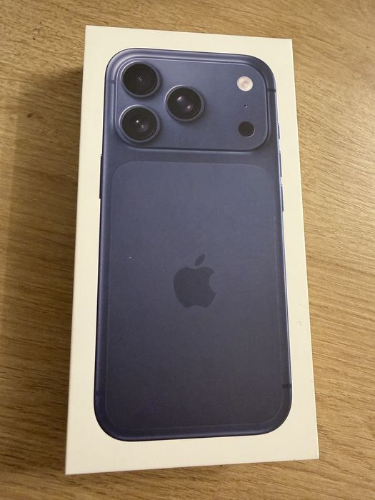 iPhone 17 Pro 256 Gb Deep Blue
