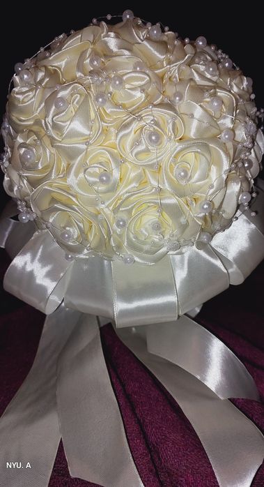 Vând de Black FryDay buchet de la 500 lei la 250 lei