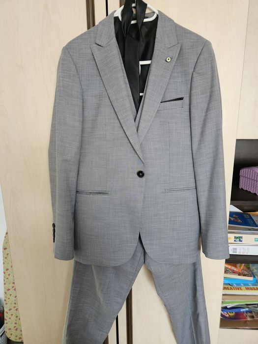 Costum bărbătesc