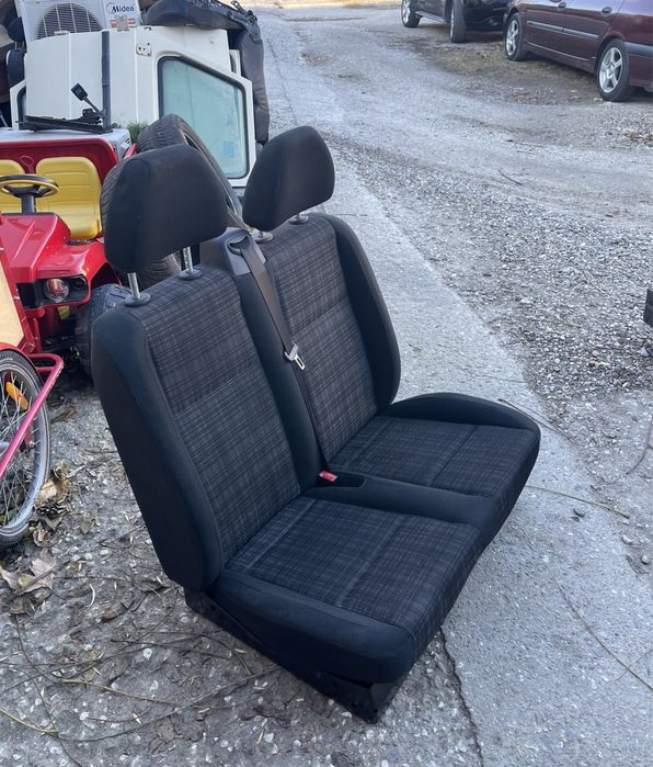 Мерцедес Вито ! Предна двойна седалка кожа и плат !