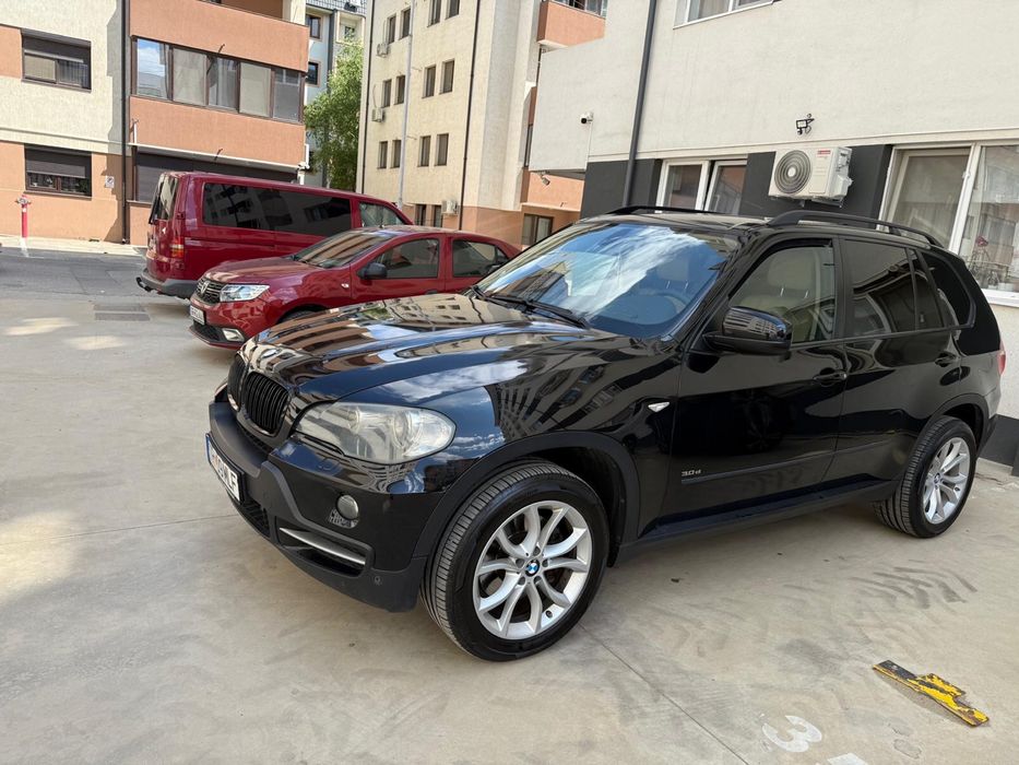 Vand BMW X5 in stare impecabila.