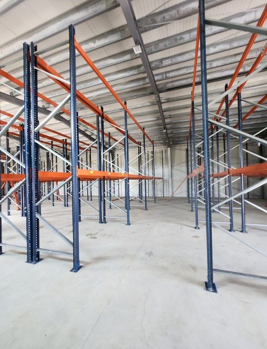 Rafturi metalice industriale depozitare paleti 678