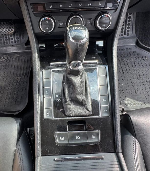 Skoda superb 2.0 D 190CP