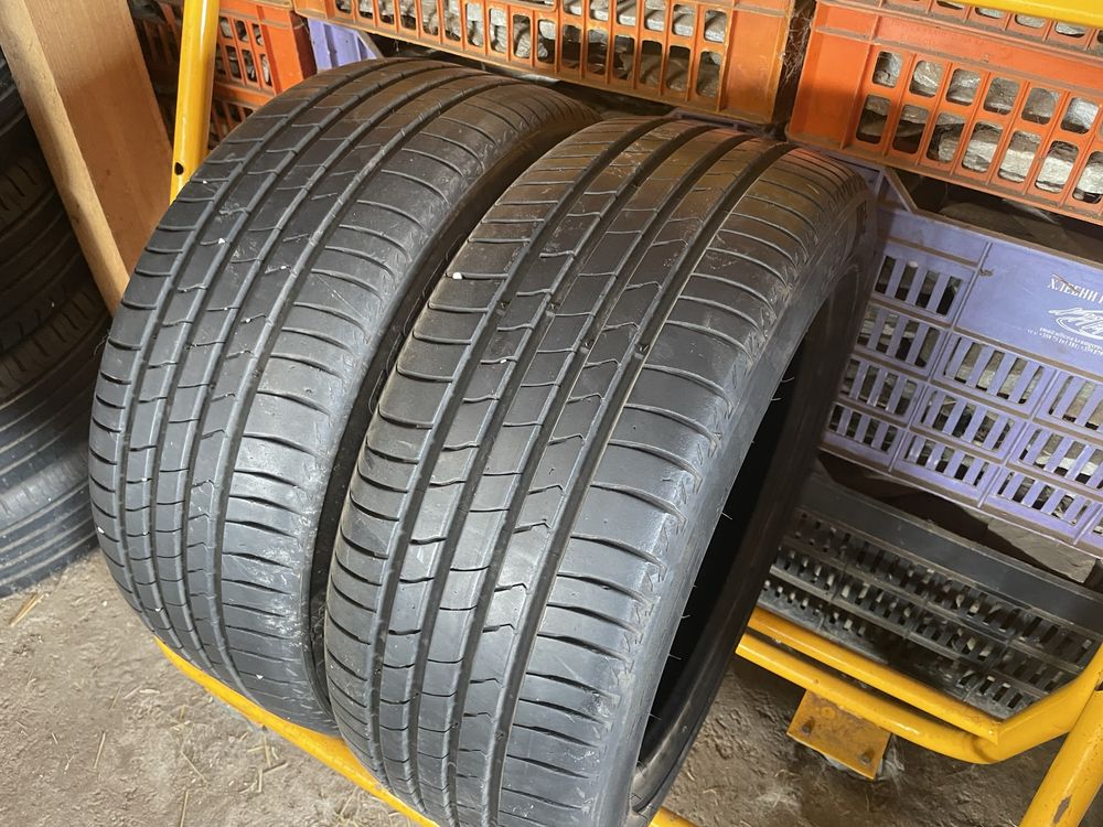 2бр. Kumho Ecsta HS51 215/45/16, 7мм, ДОТ 1318