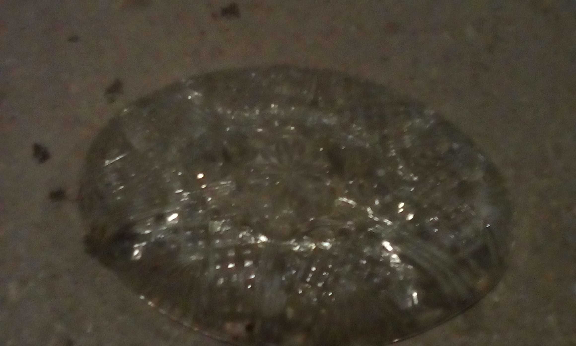 Стъклена чиния за плато