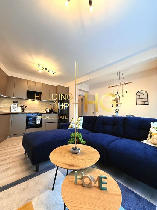 Продава се Двустаен апартамент в Варна, Победа - 74 кв.м за 2365 €/кв.м - Снимка #3