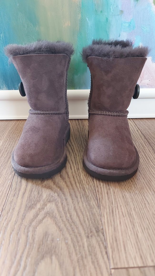 Детски велурени боти UGG