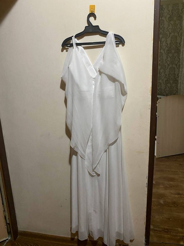 Продаётся платье