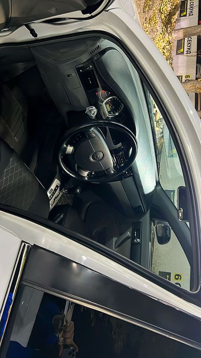 Своя lacetti 1.8 автомат без люк, краска родная