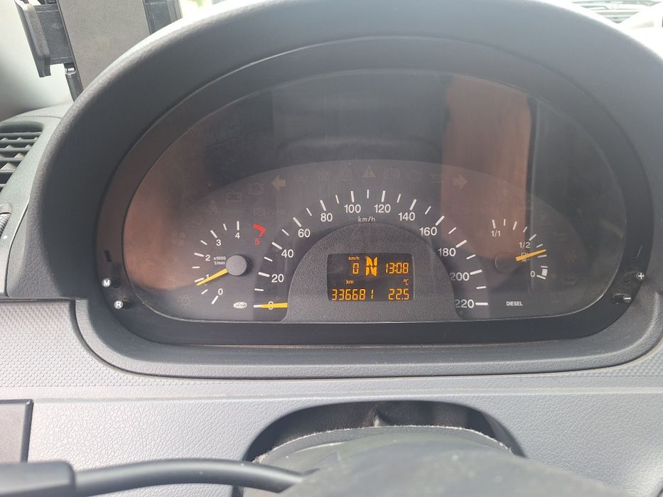 Mercedes Vito Mixt
