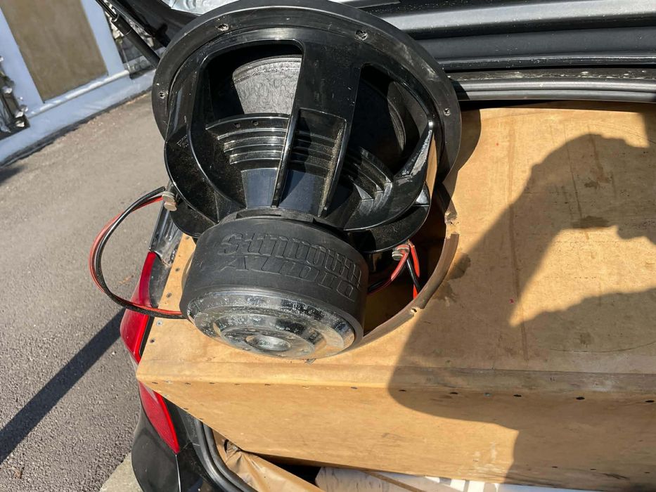 Vand difuzor Sundown xv3 pe 15” cu incinta