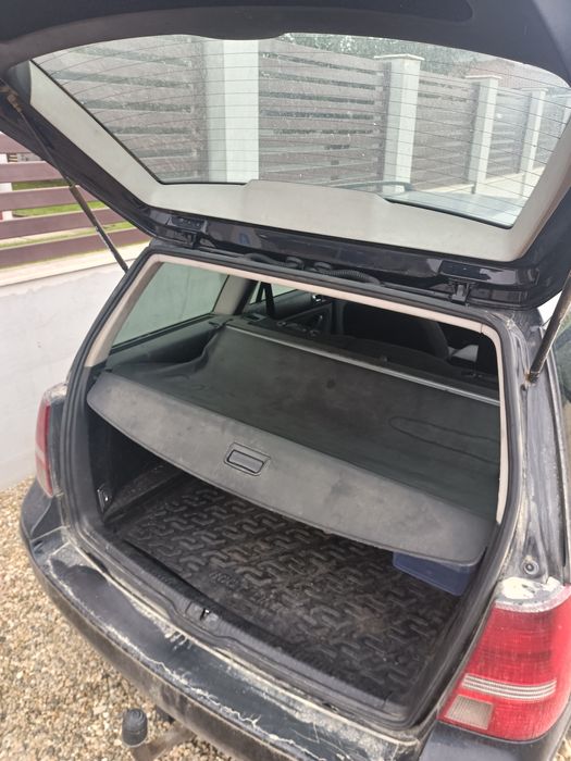 Vând Golf 4 2004