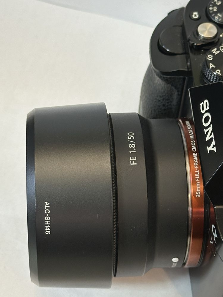 безогледален фотоапарат sony alpha A7 + 2 обектива