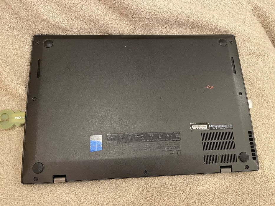 laptop lenovo x1 carbon i7 generatia 3