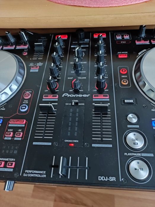 Контролер Pioneer DJ SR